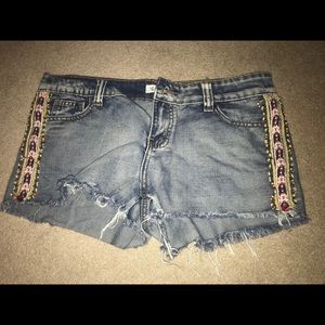 Shorts size 28